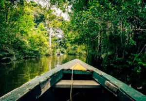 amazonas en lancha